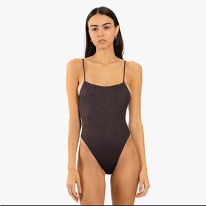 Duvin Black Cheetah One Piece Size Medium Cheeky Low Back Swim Bodysuit
